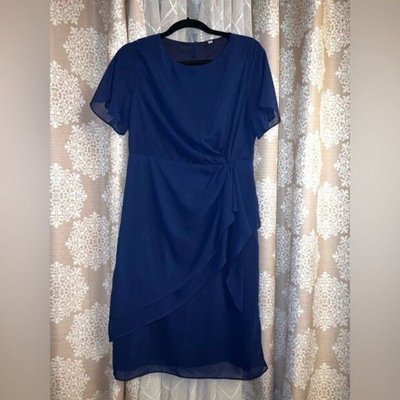Beautiful NWOT dress size medium. Runs small, see photos for measurements. - Picture 1 of 9